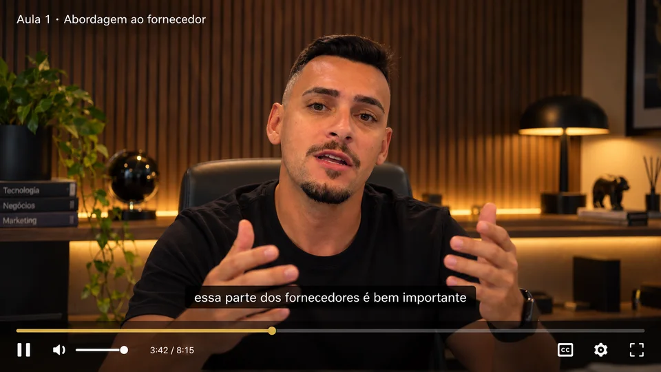 Trecho da Aula 1, Abordagem ao fornecedor, com a legenda: essa parte dos fornecedores é bem importante